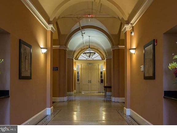 2nd image of 1 Academy Cir Unit 306