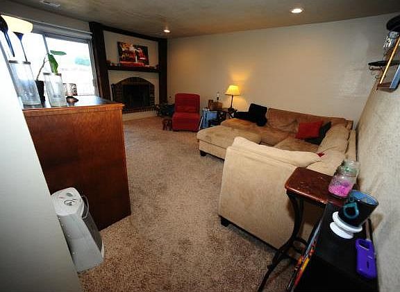 4th image of 10240 W 96th St Unit E