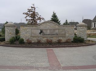 1255 Devonworth Dr, Town And Country, MO
