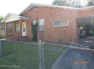 9 Ray St, Natchez, MS 39120