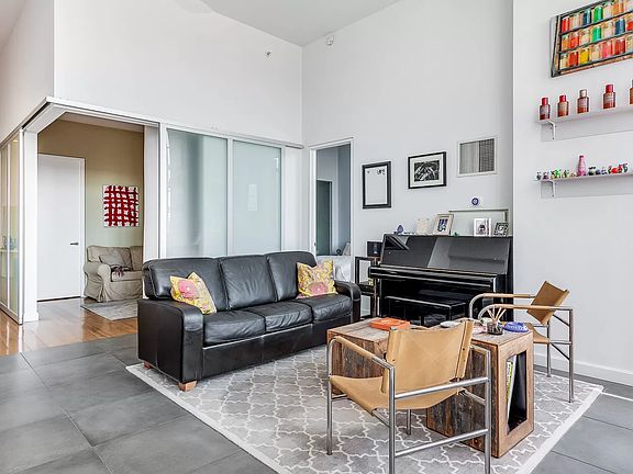3rd image of 27-28 Thomson Ave #522