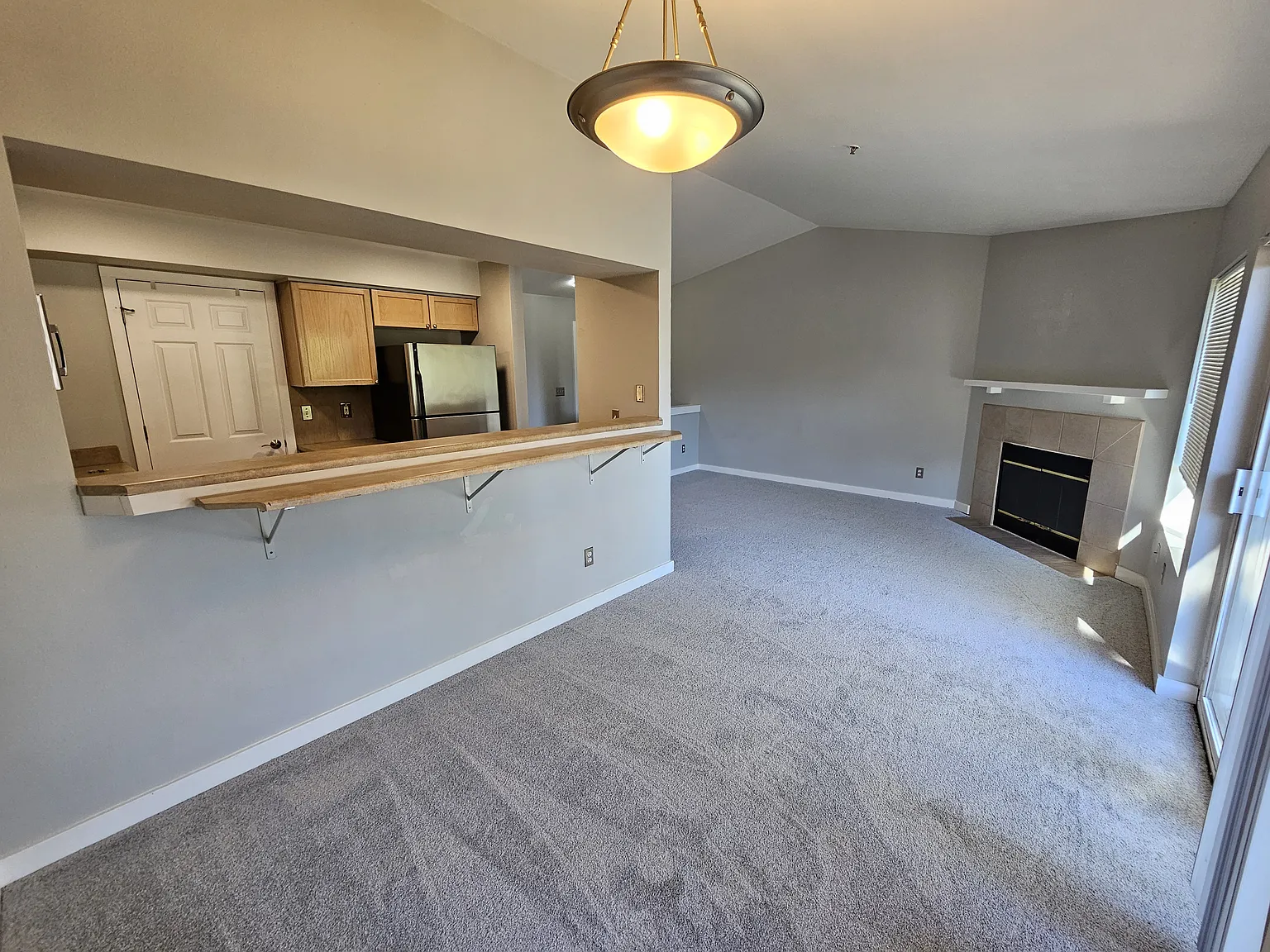 1 bed, 691 sqft, $1,680 — Photo 3