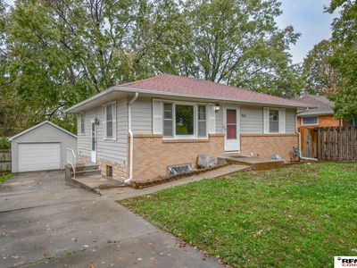 841 S 46th St, Lincoln, NE, 68510