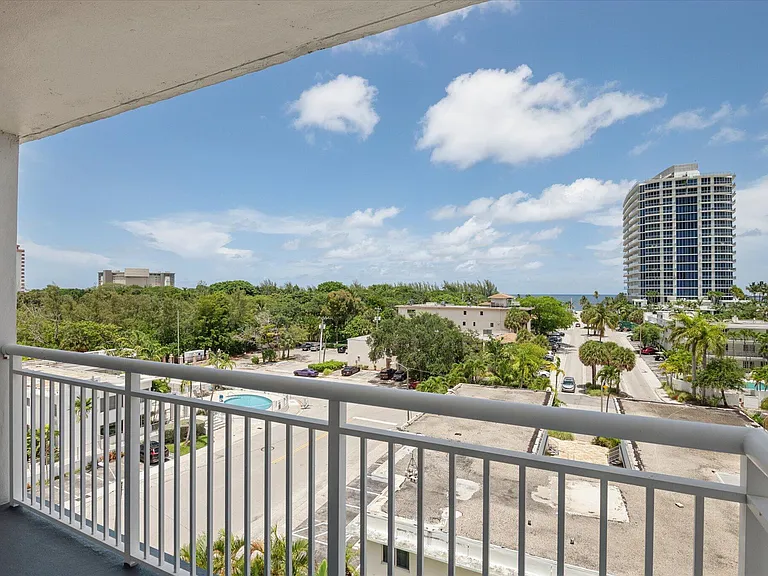 720 Orton Ave #607 — Photo 14