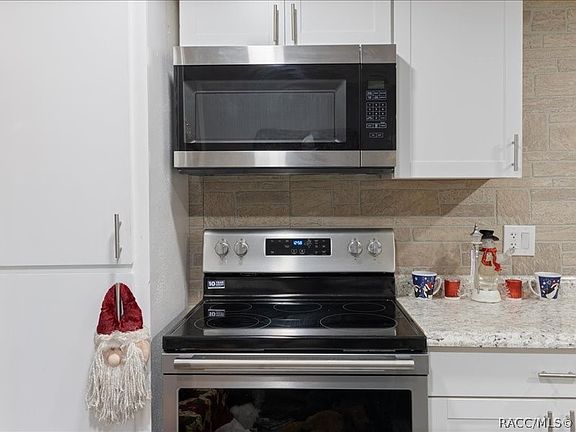 3rd image of 3894 W Glen St