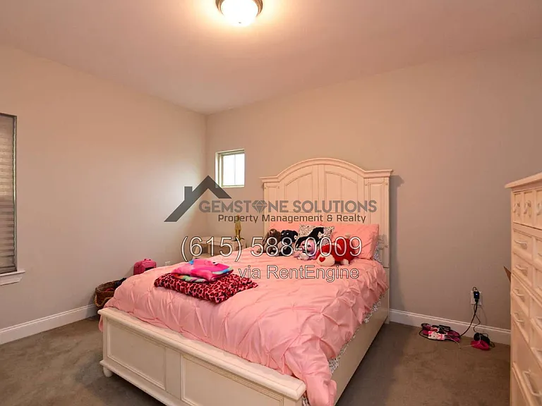 1028 Fenner Ln — Photo 43