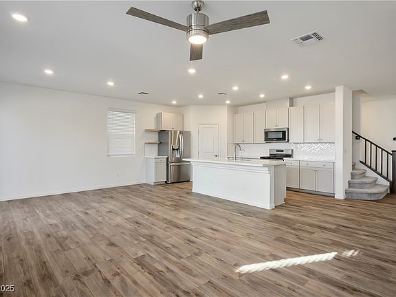 2nd image of 7318 Golden Acre Ave