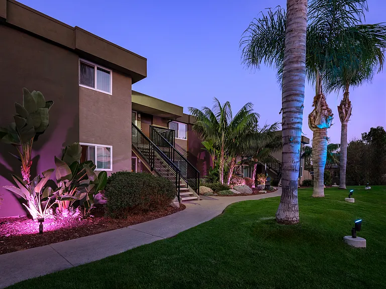 Malibu South Apartments — Photo 20