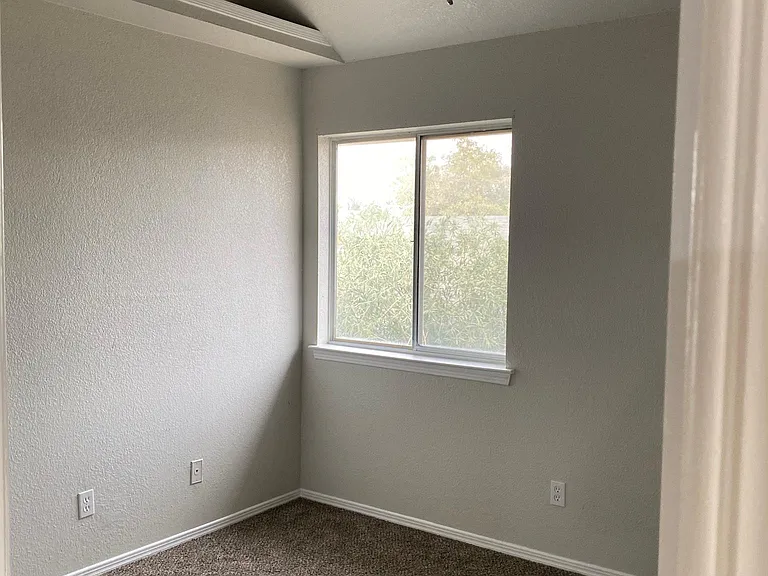 12119 Road House Dr — Photo 19