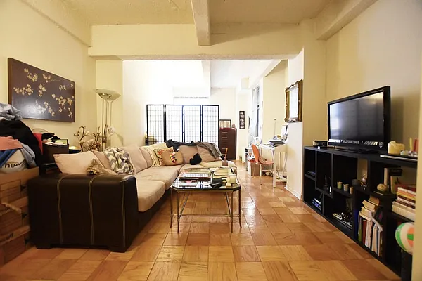 Rented by Bold New York | media 19