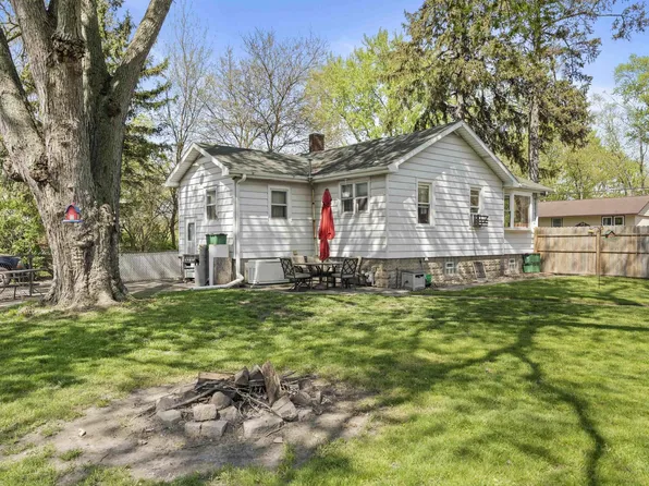 2310 Parke St, Lake Station, IN 46405