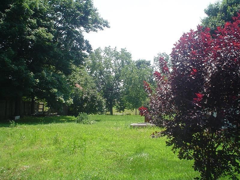 2nd image of 16493 18b Rd