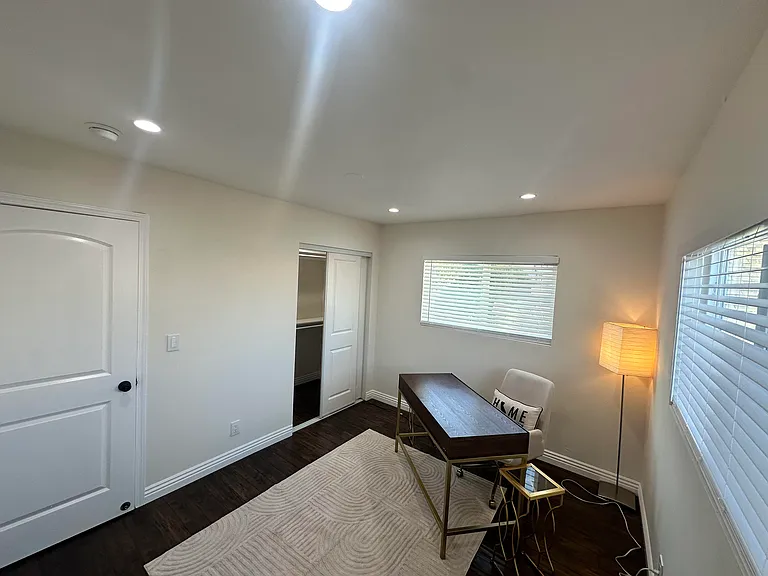 5436 S Victoria Ave #A — Photo 5