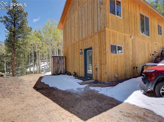 3rd image of 242 Snowberry Creek Rd