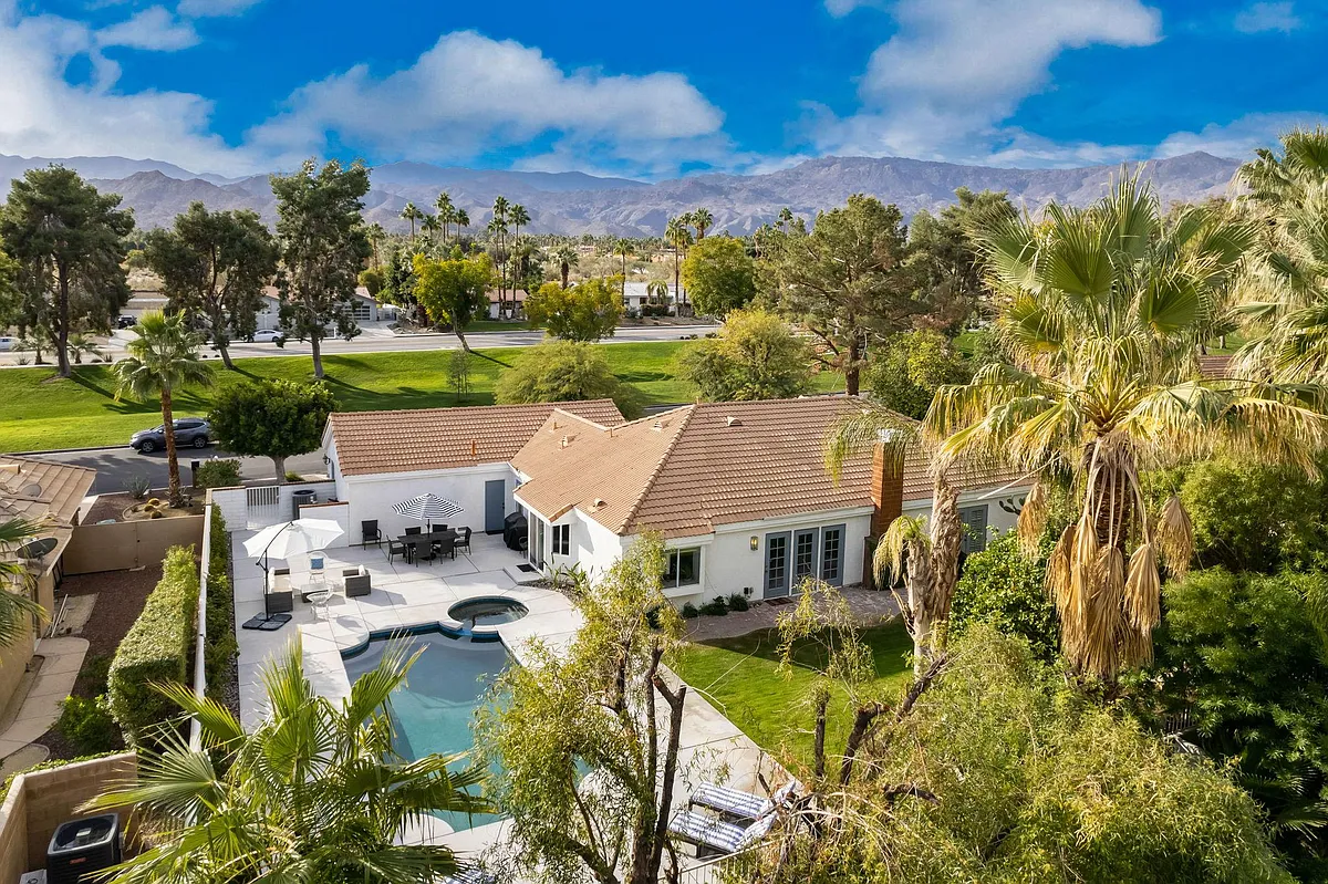 Aerial view. - 73310 Calliandra St
