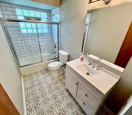 5849 S Francisco Ave #2A — Photo 7