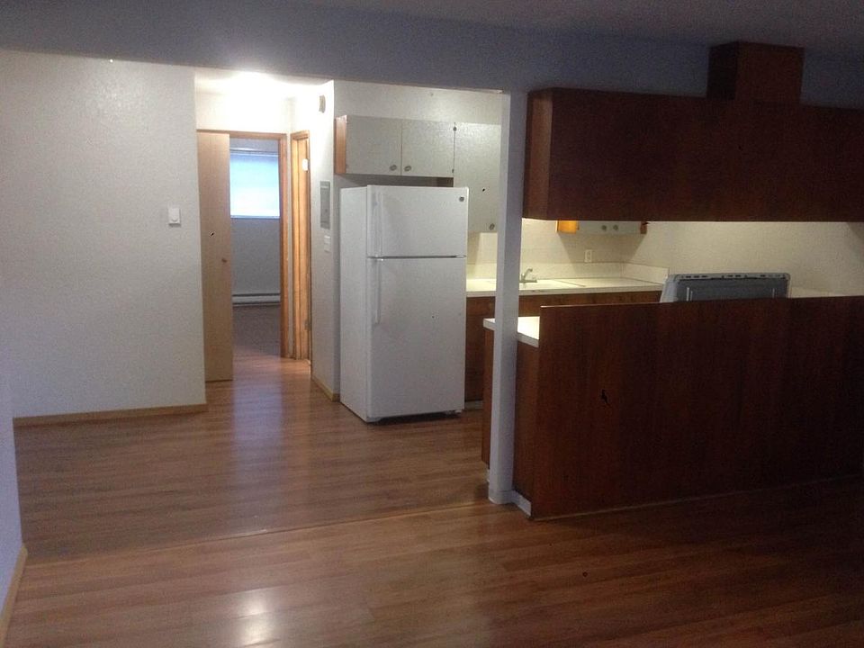 1st image of 422 N I St APT 6