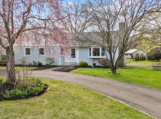 97 Mungertown Rd, Madison, CT 06443