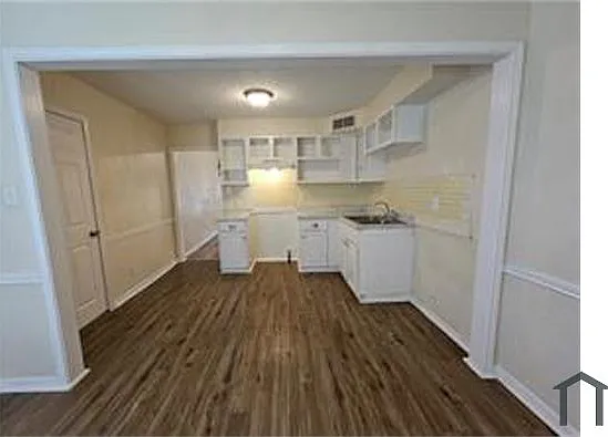 722 Collingswood Dr — Photo 5