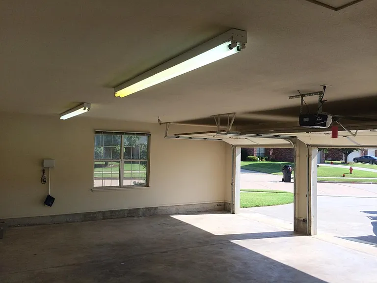 3-car garage