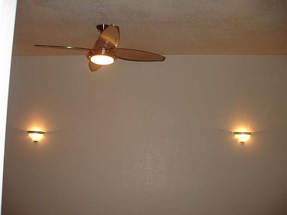 5th image of 807 W 105th St