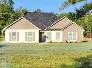 31 Camp Parkman Rd, Phenix City, AL 36869