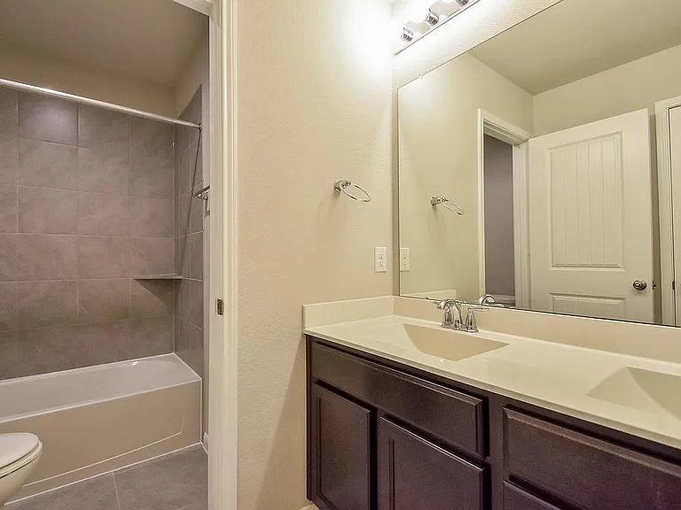 1427 Central Heights Dr — Photo 28