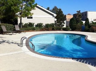 2521 Neyrey Dr, Metairie, LA 70001