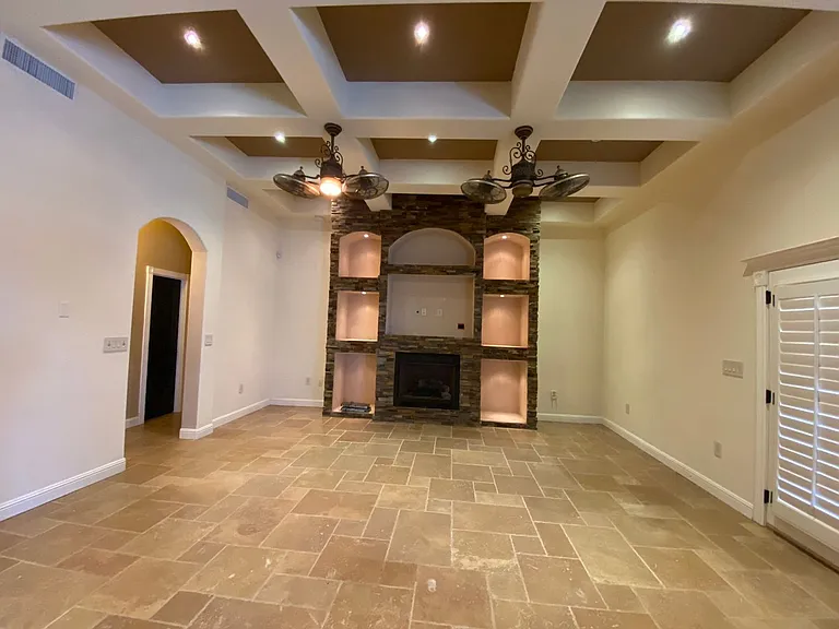 390 Burkett — Photo 28