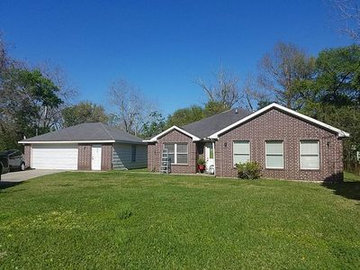 318 S Sparrow Way, Texas City, TX, 77591