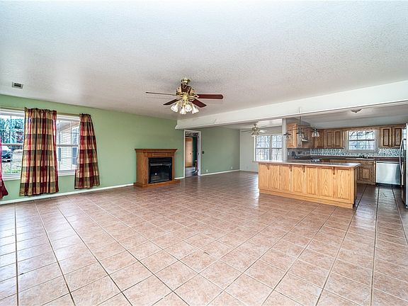 5th image of 3137 Madison 8270