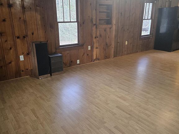 4th image of 16360 Tolbert Rd