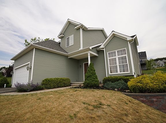 5th image of 139 Saint Andrews Dr