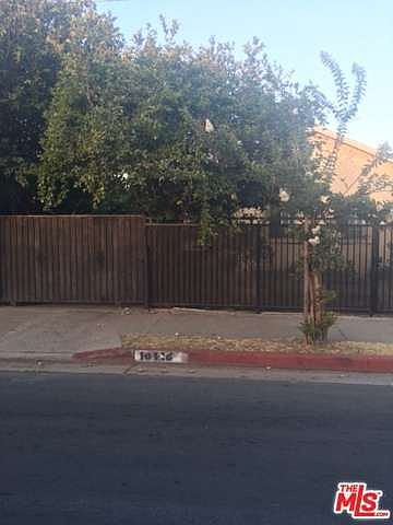 1st image of 10716 Anzac Ave
