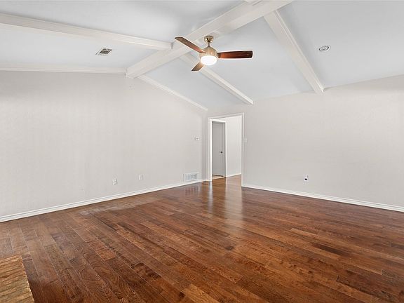 5th image of 6907 Pickrell Dr