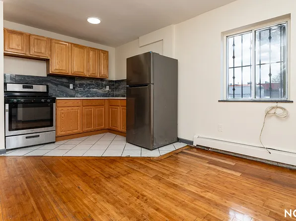 2119 Atlantic Avenue image 1 of 24