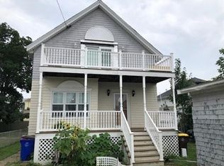 355 Peckham St, Fall River, MA 02724