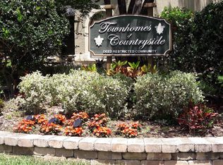 3607 Whispering Oaks Ln, Palm Harbor, FL 34684