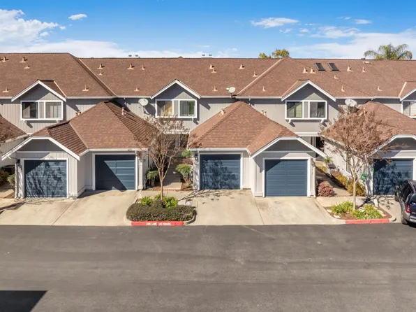 371 Creekview Dr, Morgan Hill, CA 95037