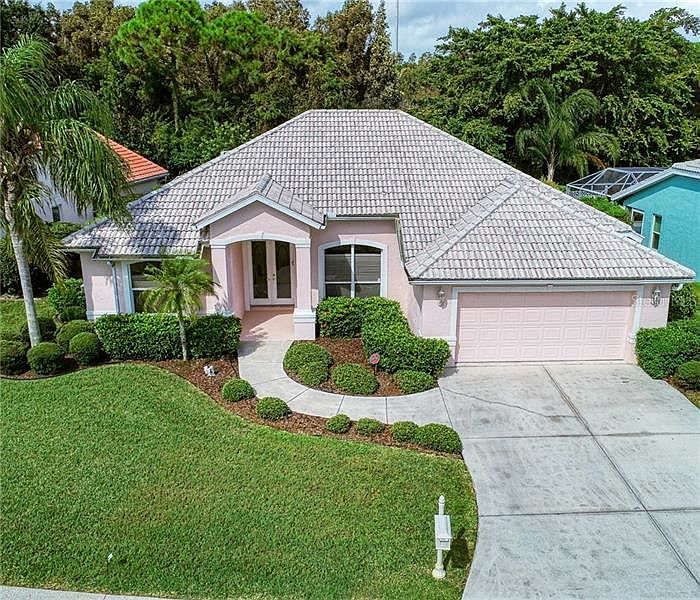 1st image of 8978 Huntington Pointe Dr