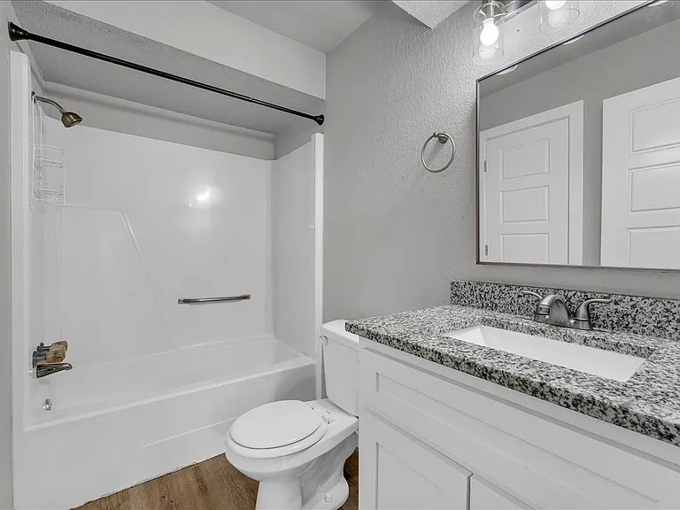 1012 N Turtle Creek Dr — Photo 18