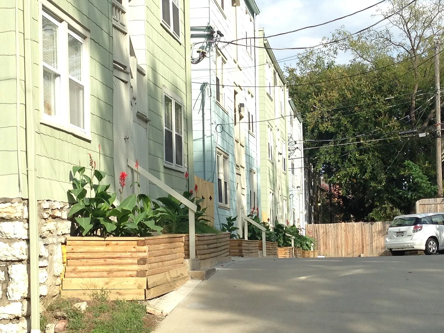 Garden Apartments — Photo 2