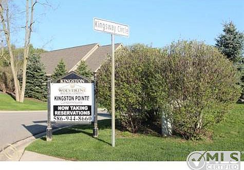 Kingston Pointe 009.JPG