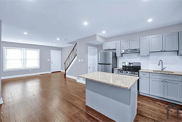 2610 S Hobson St — Photo 7