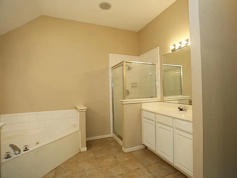 1718 Calmar Dr — Photo 16