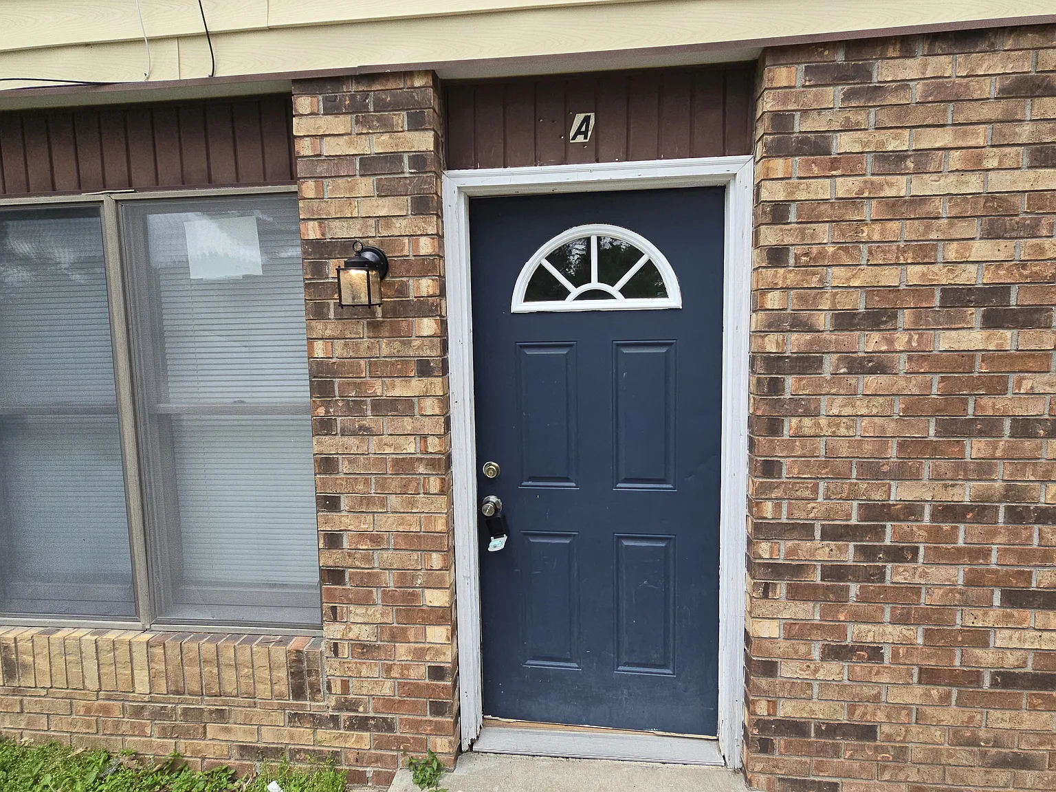 2 bed, $850 — Photo 2