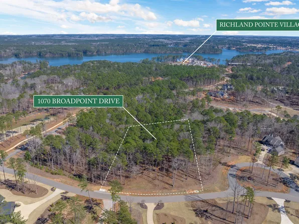 1070 Broadpoint Dr #52, Greensboro, GA 30642