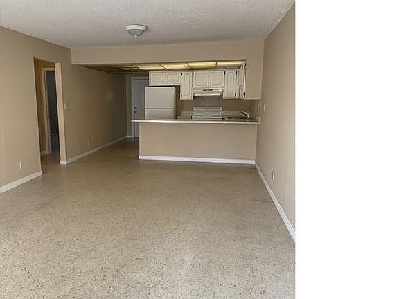 2nd image of 4510 Parker Ave