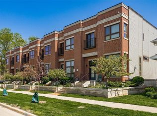 1018 2nd St SE, Cedar Rapids, IA 52401