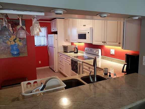 3rd image of 1830 N Atlantic Ave APT 407